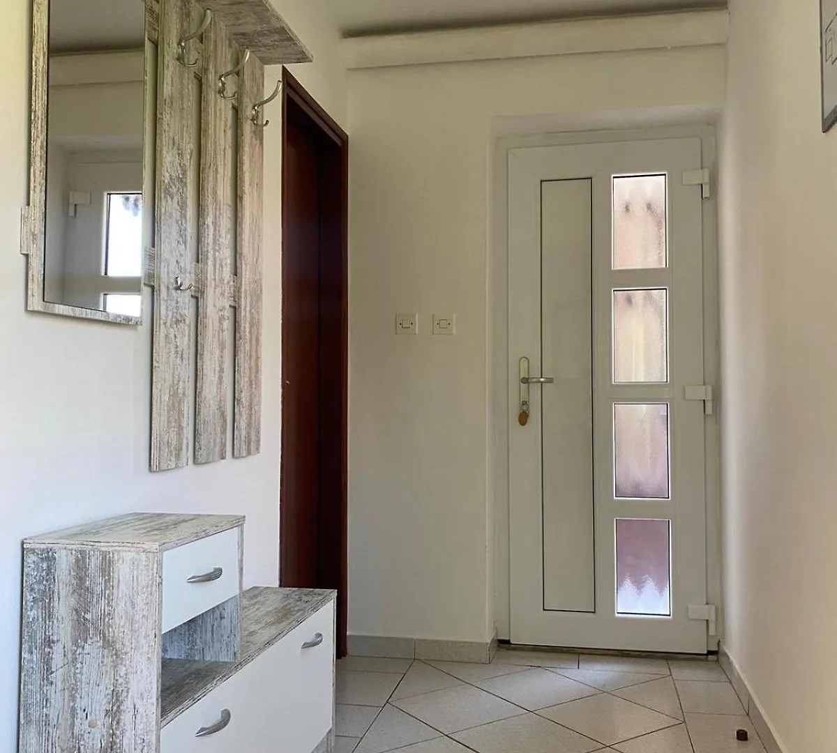 Ferienwohnung E & E Medulin Kroatien